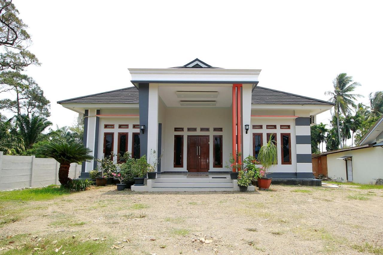 Oyo 739 Guest House Si Kancil Bengkulu Extérieur photo
