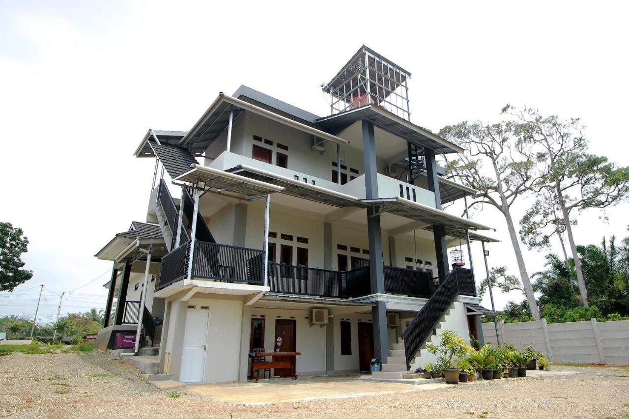 Oyo 739 Guest House Si Kancil Bengkulu Extérieur photo