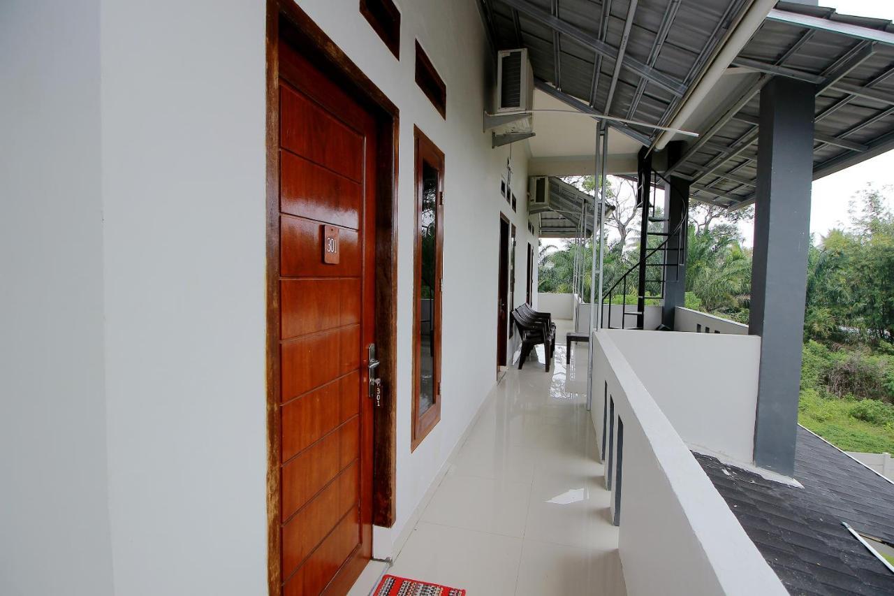 Oyo 739 Guest House Si Kancil Bengkulu Extérieur photo